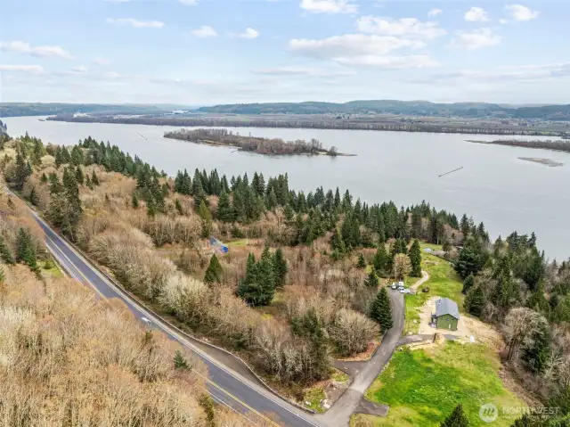 Large lot subdivision just east of Cathlamet