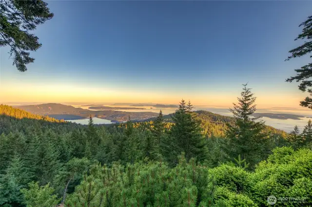 Floating across the top of the Mountain looking west, northwest. Never fails to take your breath away.