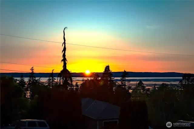 Sunset over Port Susan w/Olympic Mtn. Range