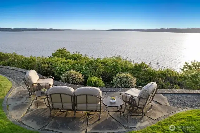 Majestic views of Puget Sound, Muray Island/Vashion Island, the Olympic Mountains – a site to be seen.