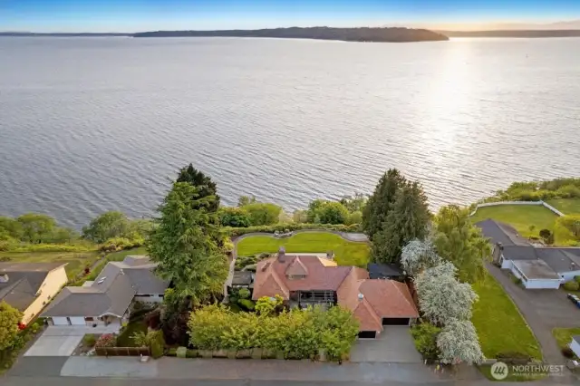 Immerse yourself with nature as you watch the soaring eagles, breeching Orca’s, and gorgeous sunsets.