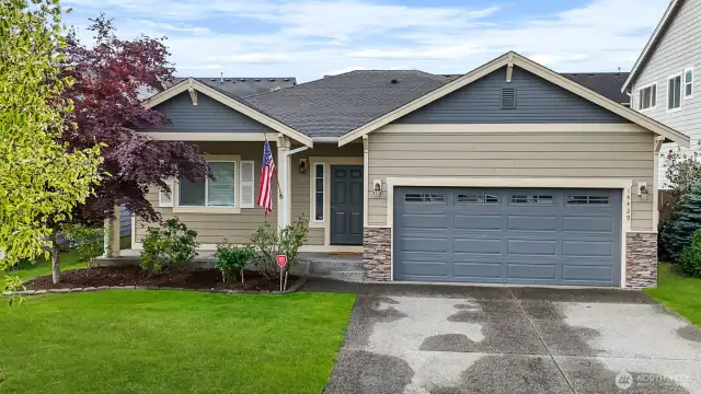 Welcome home! Three bedroom rambler in the Tahoma Terra neighborhood.