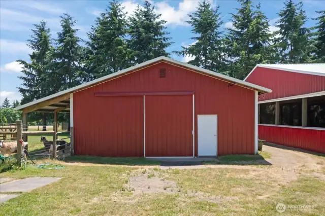 4 Stall Barn