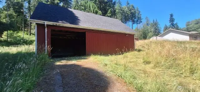 Paved barn entry