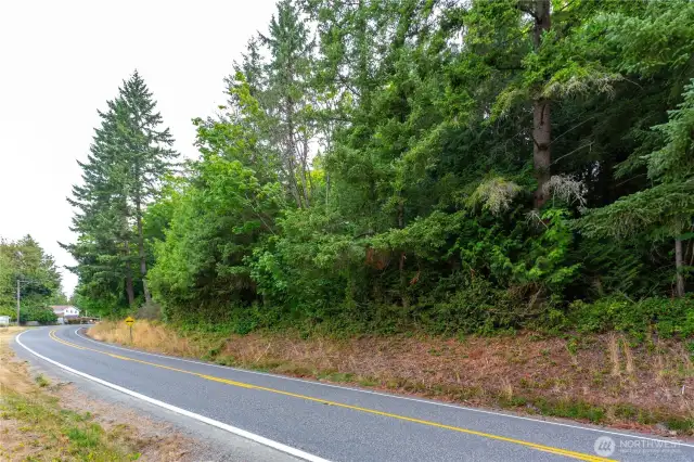 Lake Goodwin rd boardering property