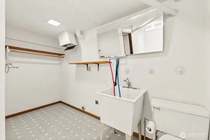 Half bath & laundry room.