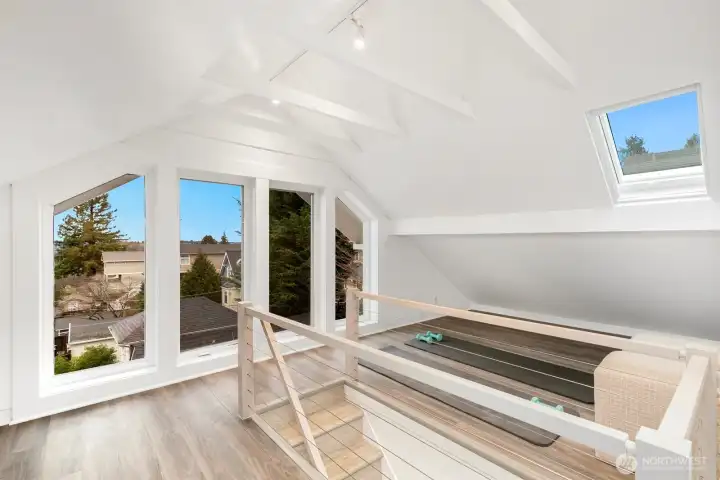 Let's head upstairs to the amazing primary suite