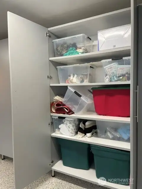 5 shelves on each unit 5 double door (easy close) custom storage 5 shelves on each unit 5 double door (easy close) custom storage