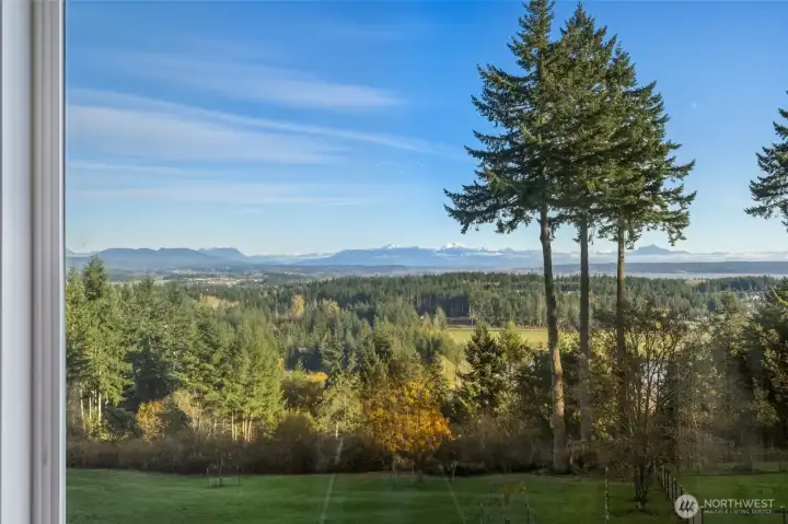 Sweeping Mountain, Sound and Valley Views~