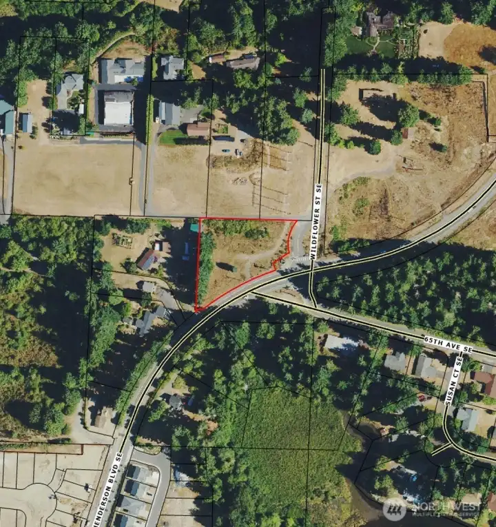 Desirable level 0.98-acre residential lot