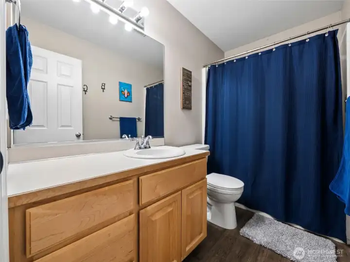 Full Guest Bathroom