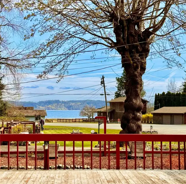 Peekaboo view of Jackson Cove and entrance to community beach