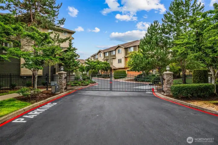 Small boutique gated complex.