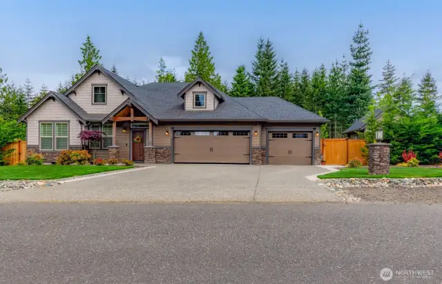 Beautiful 3-bedroom Rambler on .42 Acres