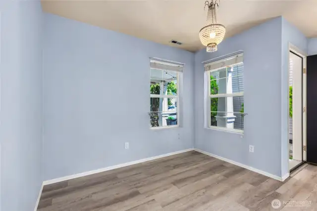 Office/Formal Sitting Room