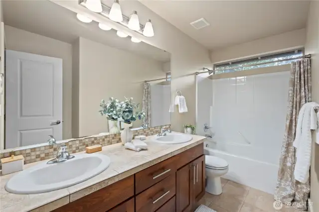 Second full upstairs bathroom