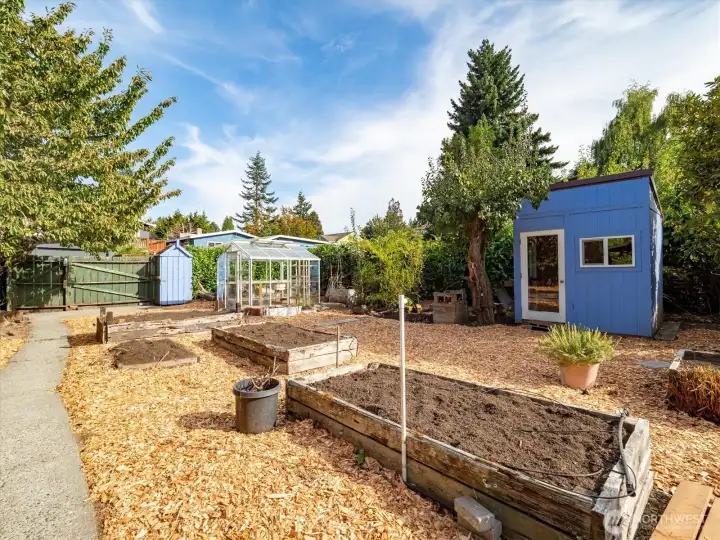 Plenty of room for gardening, play or future DADU.