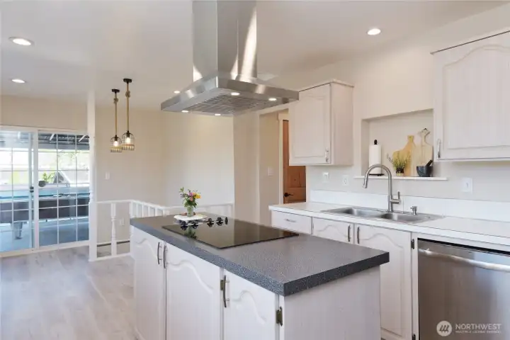 Great light and counter space