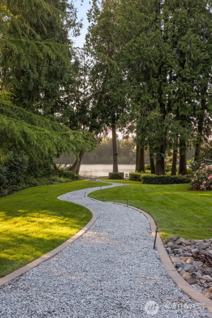 Beautiful walking path to the lakefront
