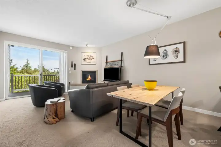 Full time living or vacation home..you decide.