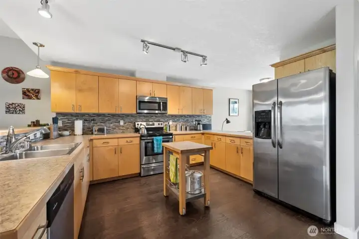 This kitchen is a cooks dream, look at all the counter space.