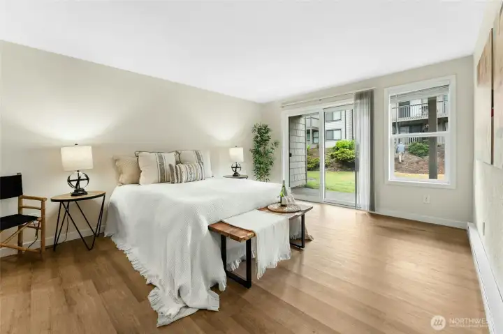 Huge primary bedroom Huge primary bedroom