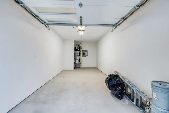 Private 1 Car Garage