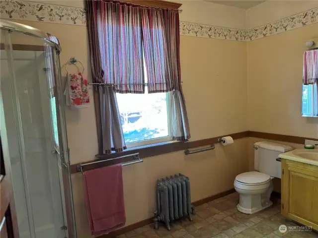 Upstairs Bathroom