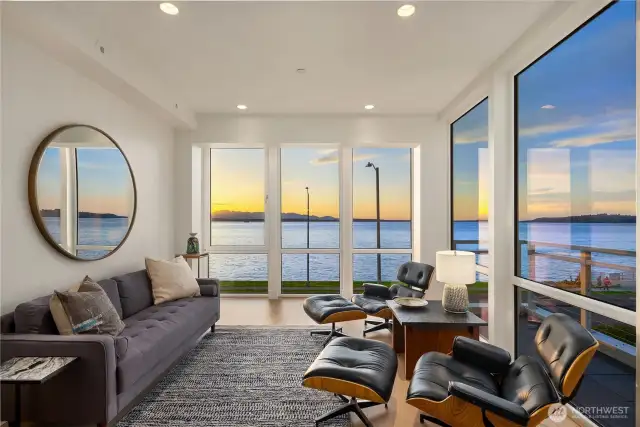 With a focus on the beauty that is the definition of Seattle's Gold Coast.