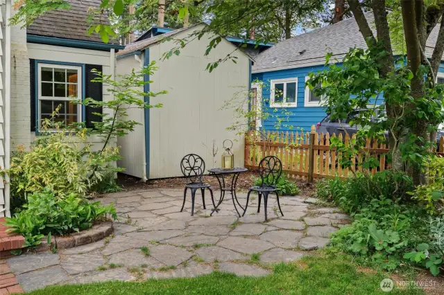 Patio area for al fresco dining.