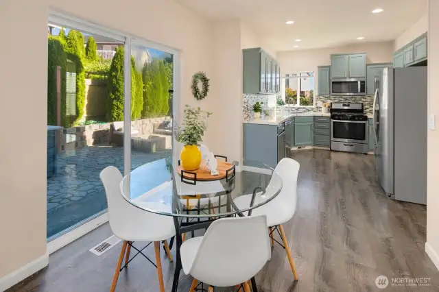 Kitchen nook area