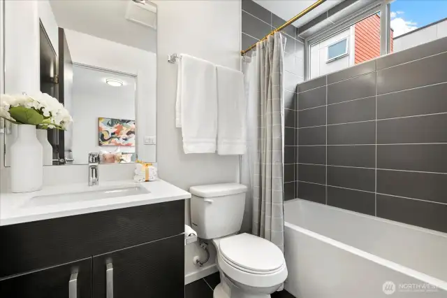 Guest Bath with Soaking Tub