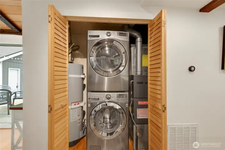 These fabulous LG units are included in the sale.    Top of the line stuff.  Washer: High Capacity, Direct Drive, Front Load, Steam.  Dryer: High Capacity, Direct Drive, Front Load, Steam.