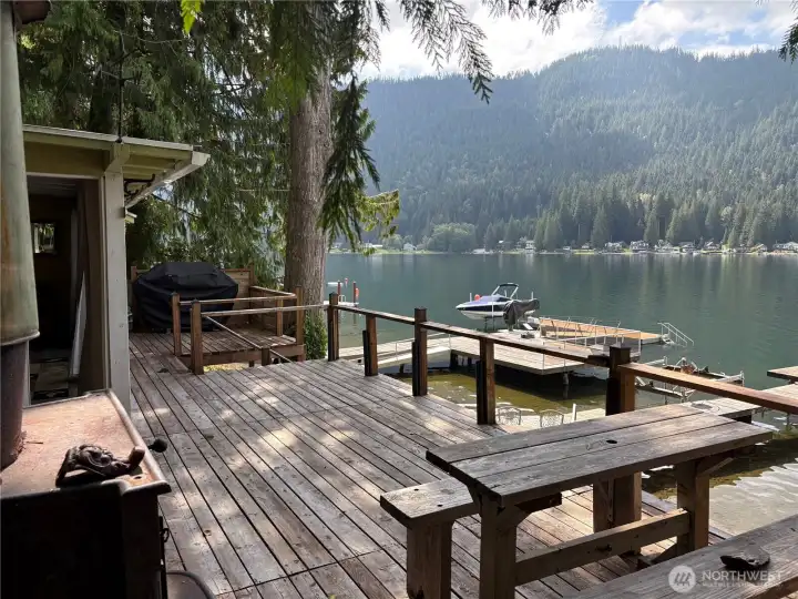 Plenty of room for outdoor entertaining.