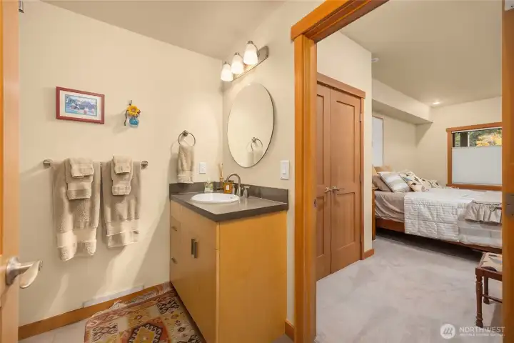 The adjoining 3/4 bath.