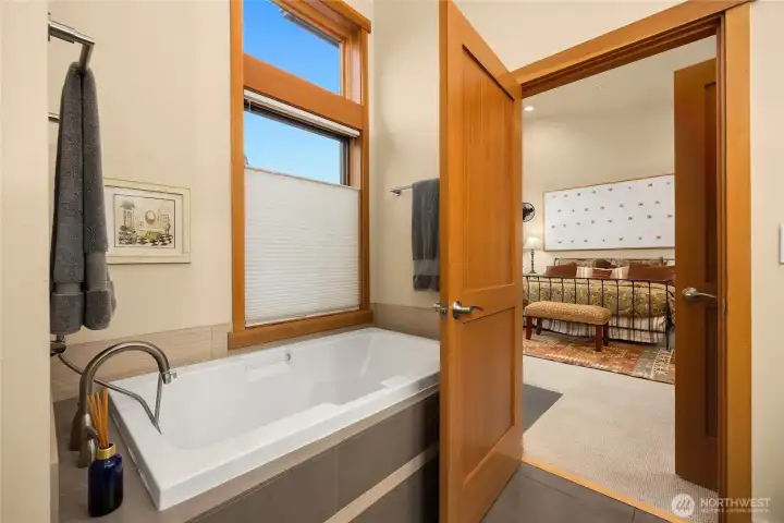 A look at the large soaking tub in the primary bath.