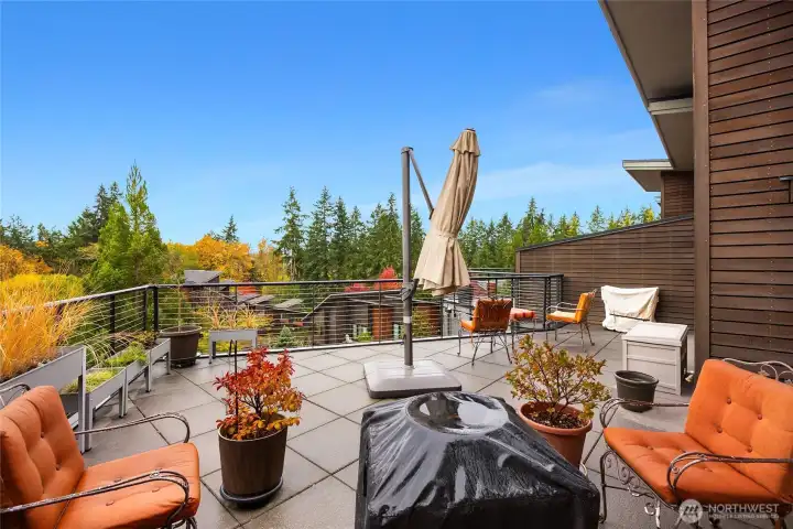 Privacy walls separate you from your neighbors decks