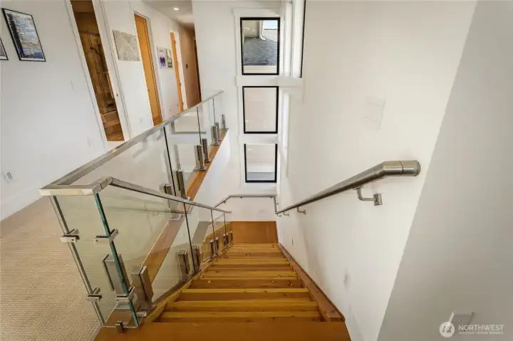 Floating solid wood staircase