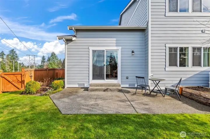 A private, fully-fenced backyard provides a peaceful retreat. There’s no need to haul propane tanks. The patio is already plumbed with a hookup for your gas grill.