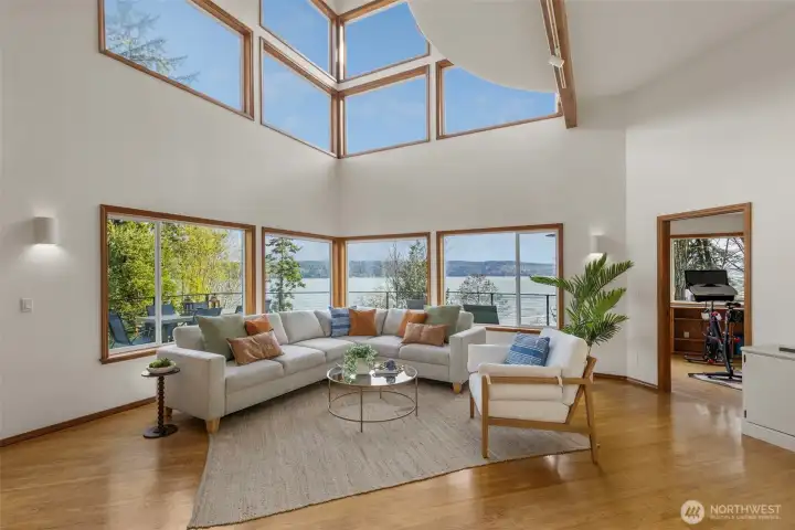 Walls of windows to capture ever changing light and frame the coastal landscape!