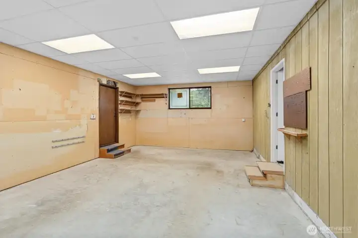The flex/bonuse room...use your imagination to turn this into whatever you would like