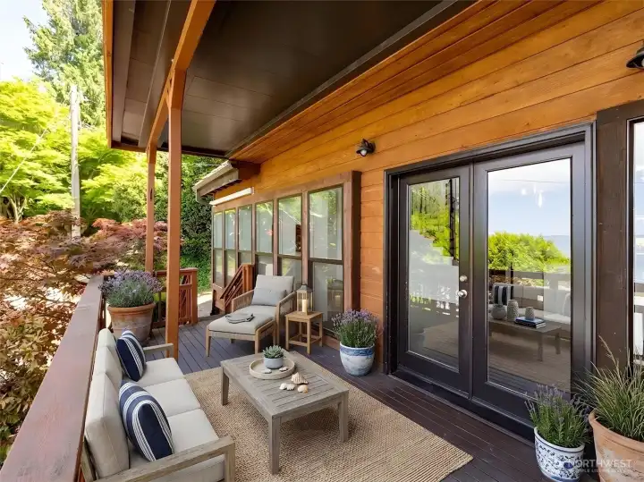 Lower-level deck (virtually staged) Lower-level deck (virtually staged)