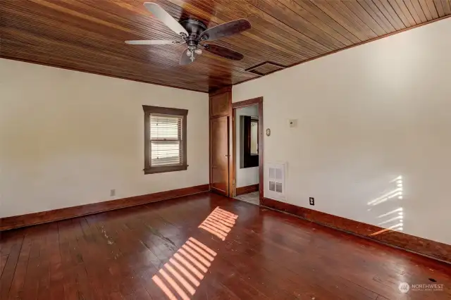 Large Living Area with Ceiling Fan