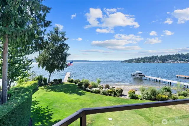 Lush, manicured grounds unfold to the edge of Lake Washington - where the lawn meets the lake.