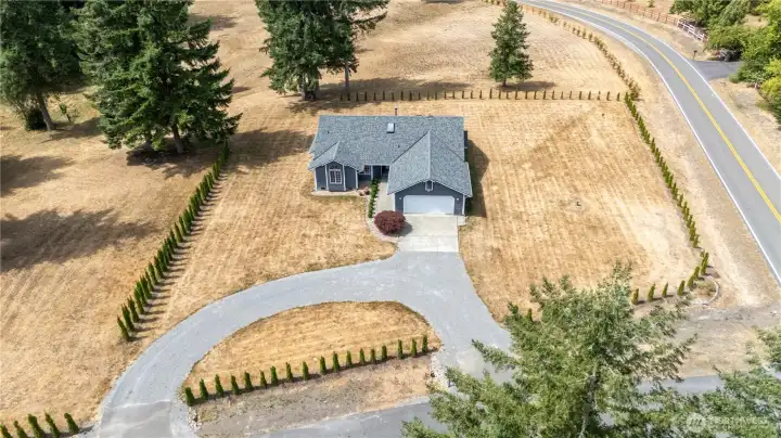 Circular driveway