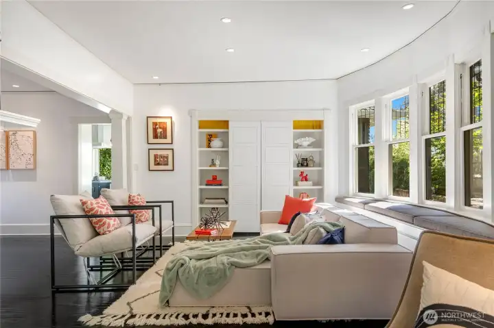 Connected rooms make for easy entertaining