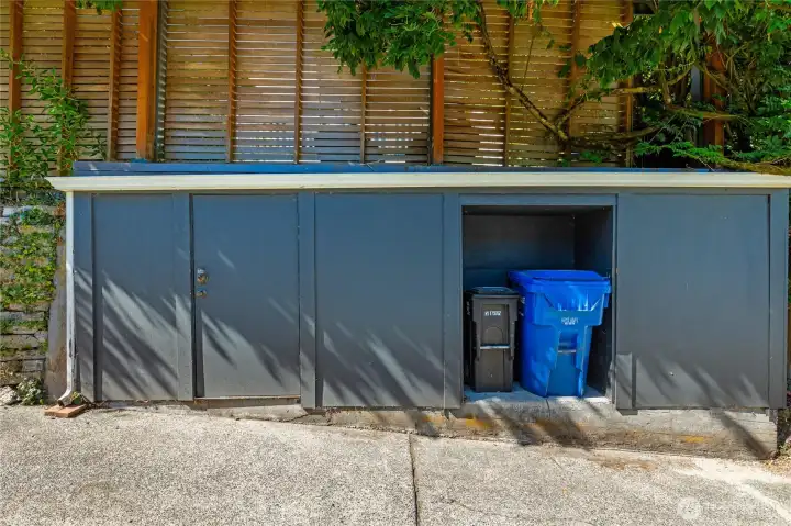 Rebuilt storage unit in rear alley (former garage) for all your outdoor gear, seasonal decor and extra items