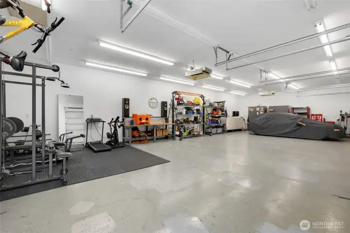 Detached garage 4 car