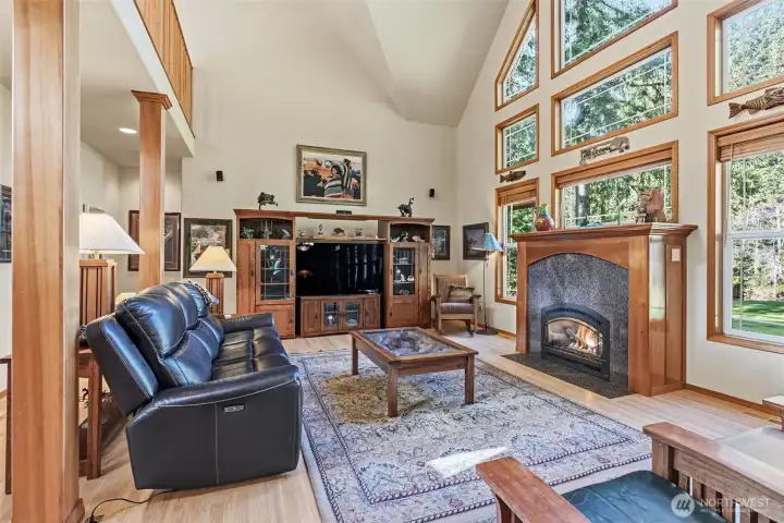 Option to purchase fully furnished - just walk right in and make it home!