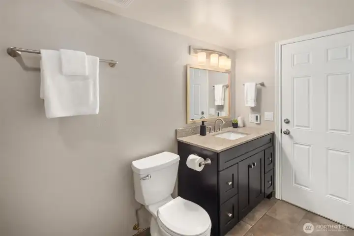 Lower level 3/4 bathroom.